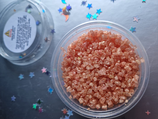 Simmering granules in Christmas fragrance Hot Apple Pie (Wax Melts)