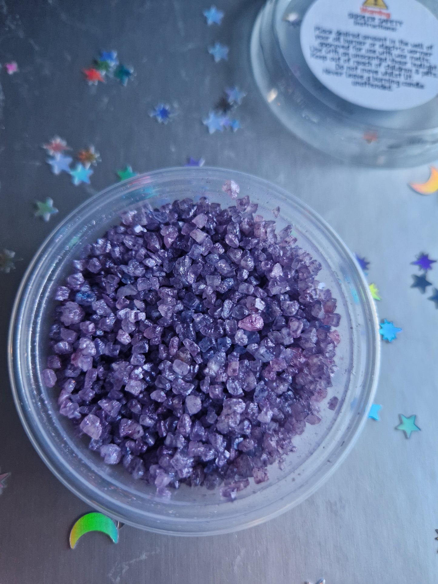 Simmering granules in fragrance Santa's Cocktail (Wax Melt)