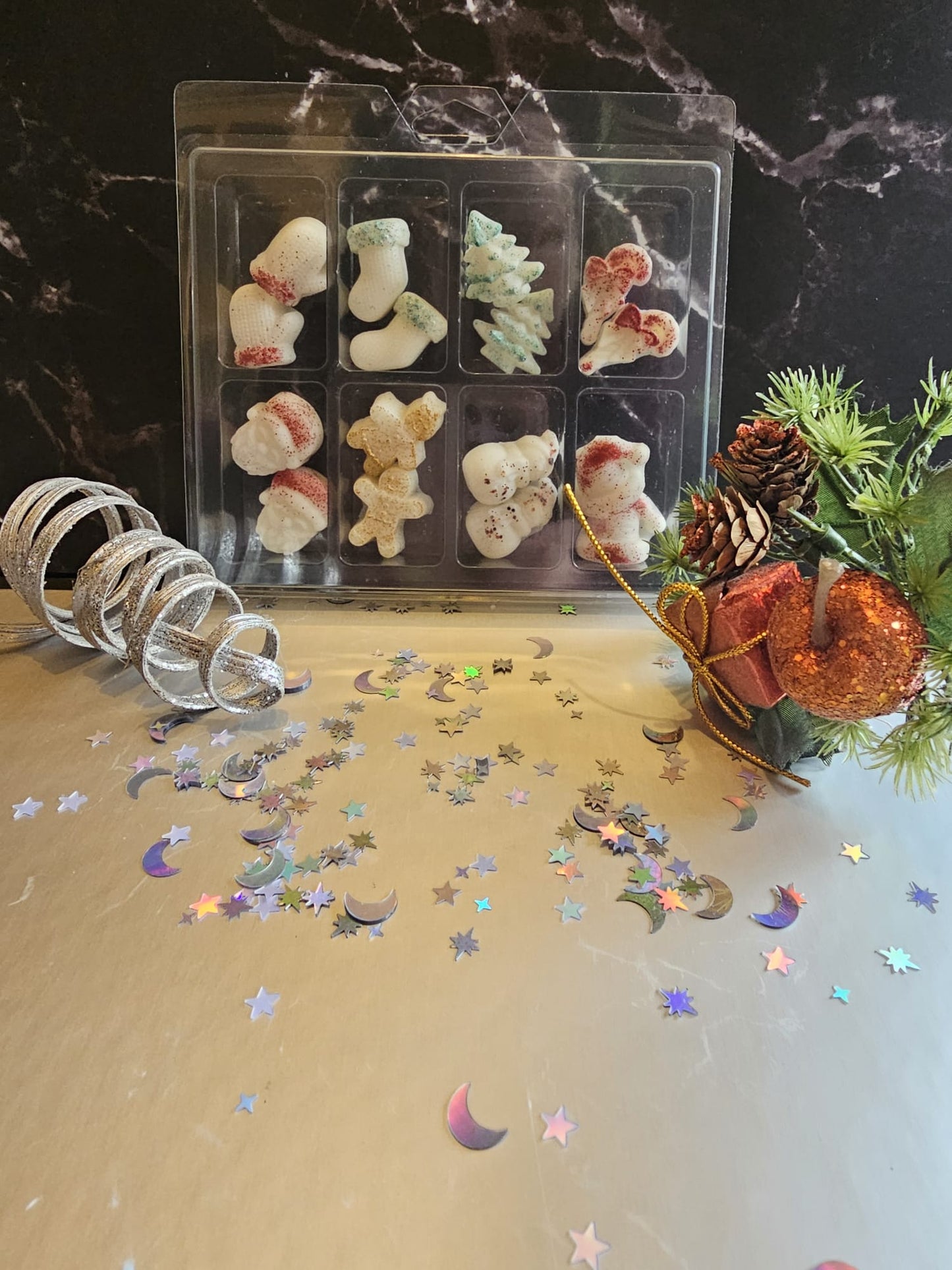 Christmas themed wax melts in fragrance Santa's Cocktail