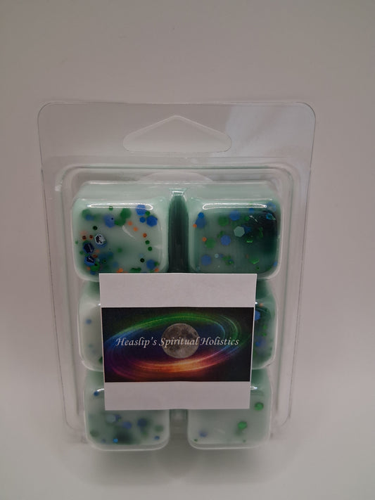 Velvet Rose & Oud fragranced 6 cavity clamshell wax melt