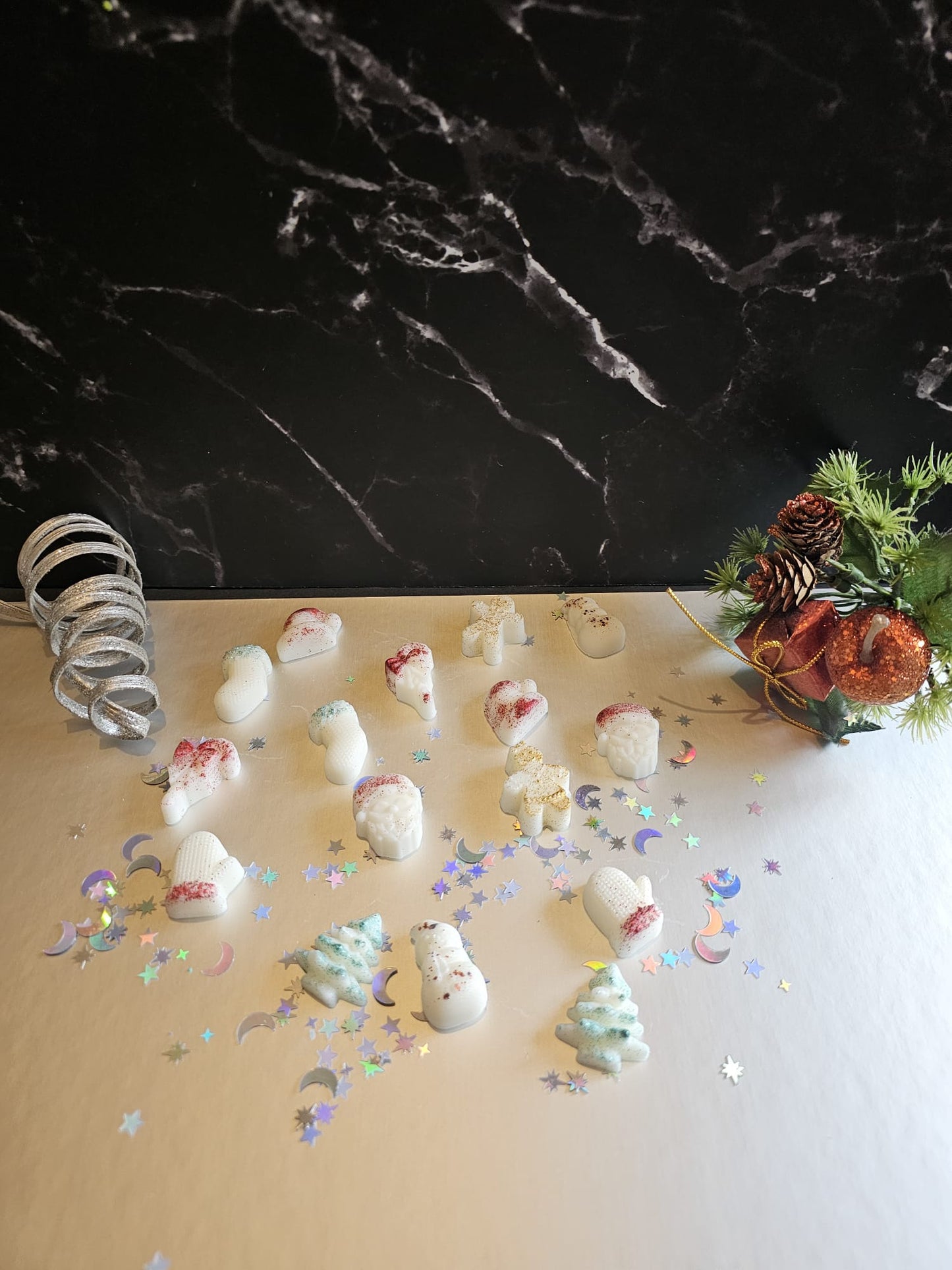 Christmas themed wax melts in fragrance Santa's Cocktail